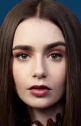 Лили Коллинз