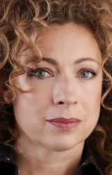 Алекс Кингстон