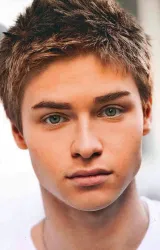 Кинэн Трэйси