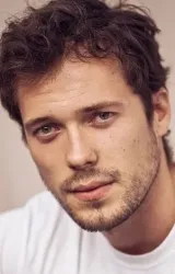 Том Возничка