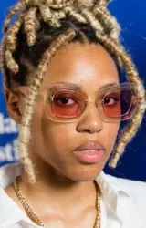 Деде Лавлэйс