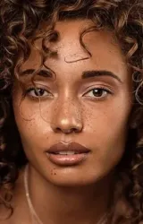 Оливия Суонн